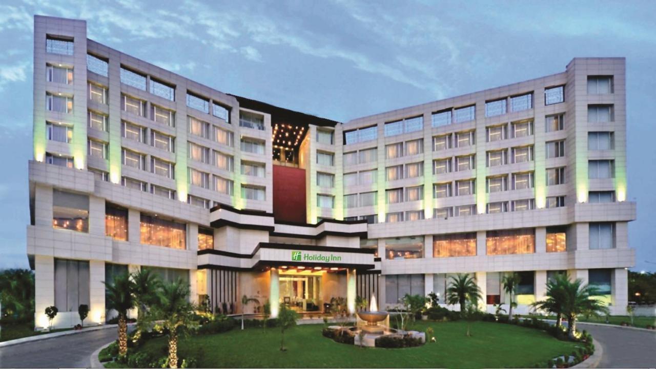 Holiday Inn Chandigarh Panchkula, An Ihg Hotel Exterior photo